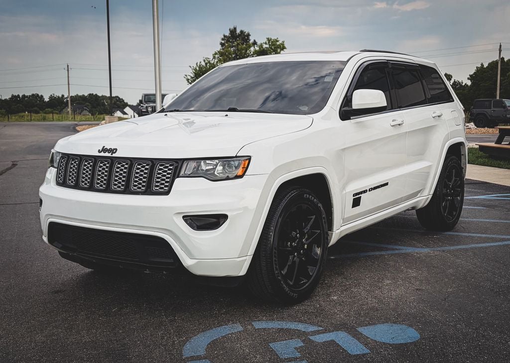 2020 Jeep Grand Cherokee Altitude