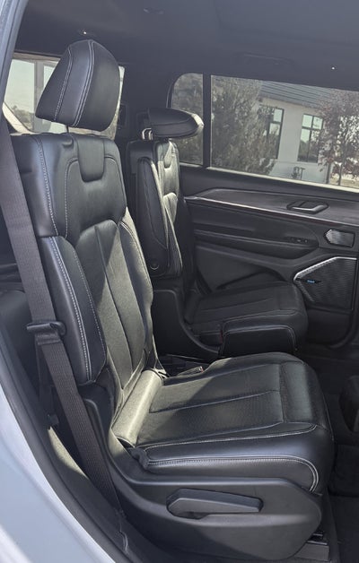 2022 Jeep Grand Cherokee L Overland