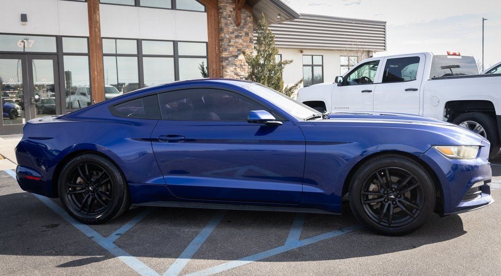 2016 Ford Mustang V6