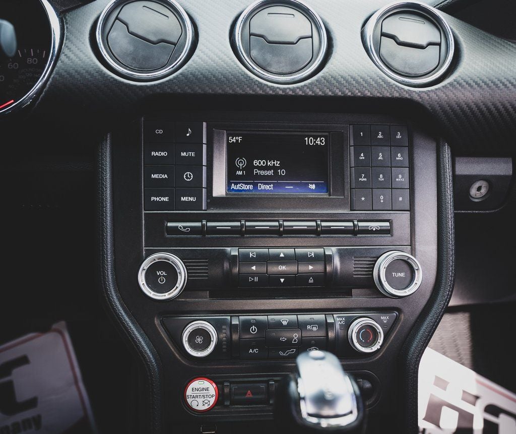 2016 Ford Mustang V6