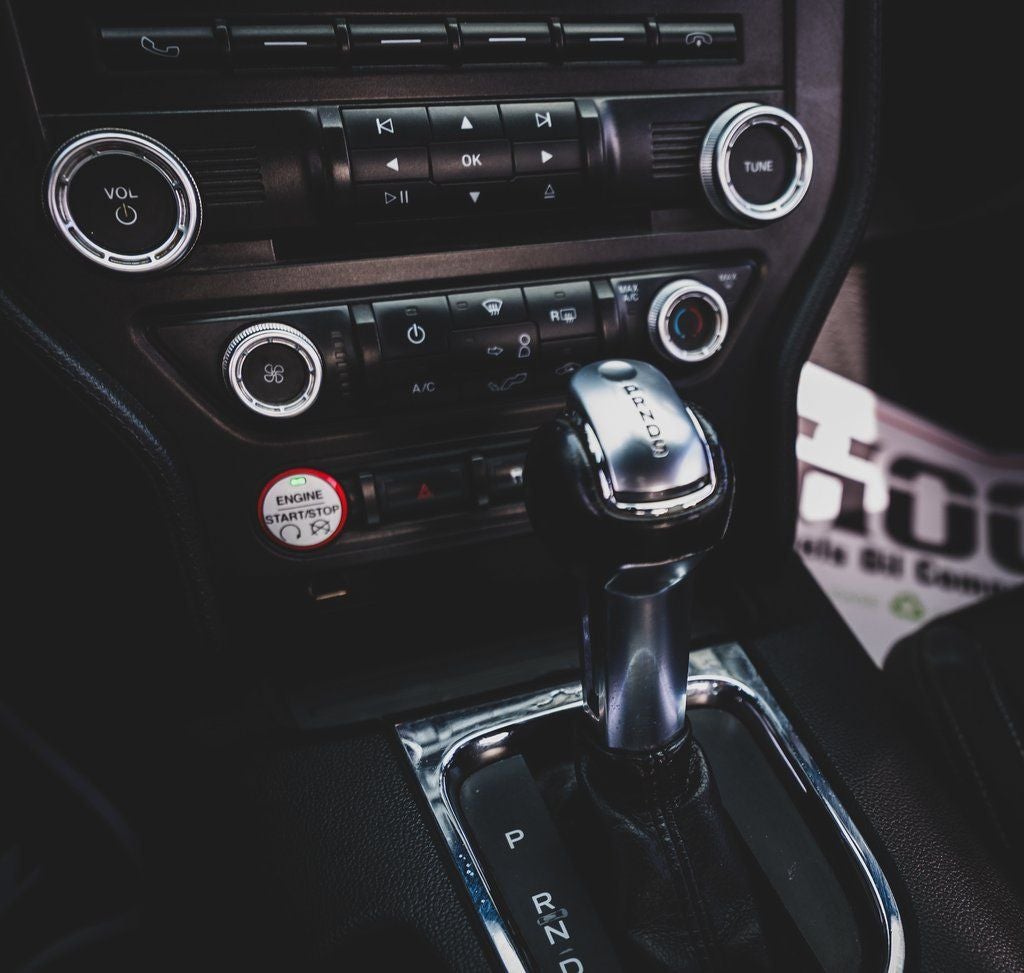 2016 Ford Mustang V6