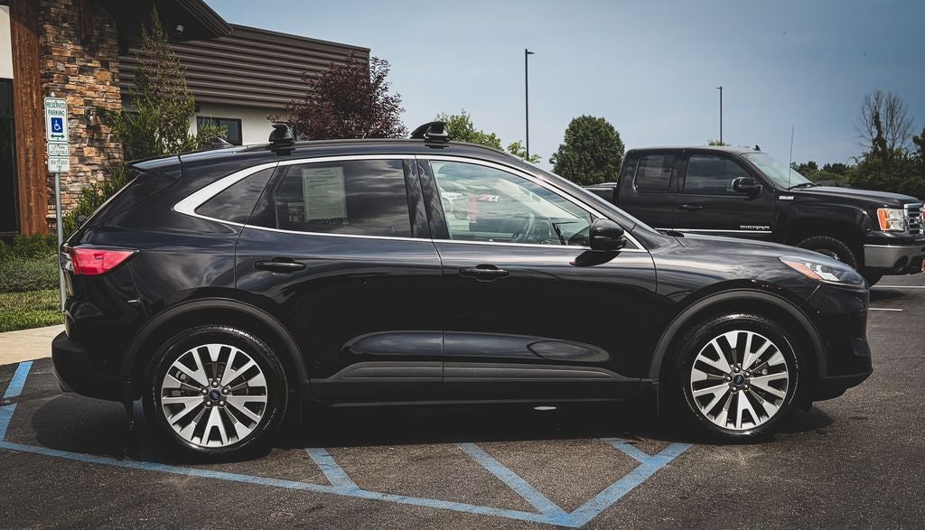 2020 Ford Escape Hybrid Titanium
