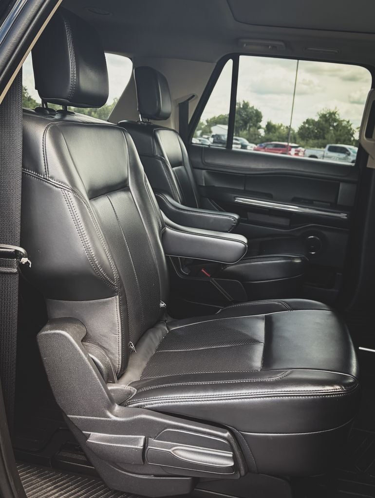 2022 Ford Expedition Max XLT
