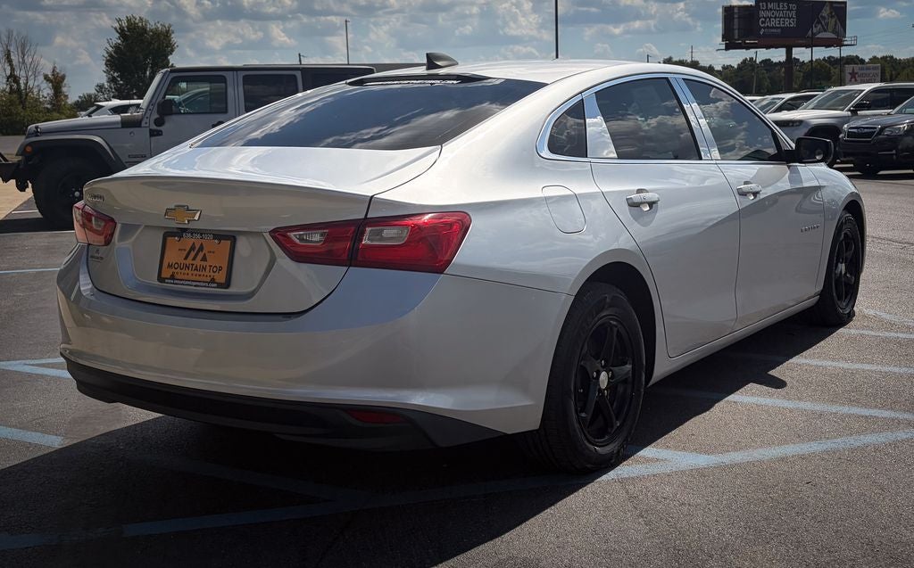 2018 Chevrolet Malibu LS 1LS