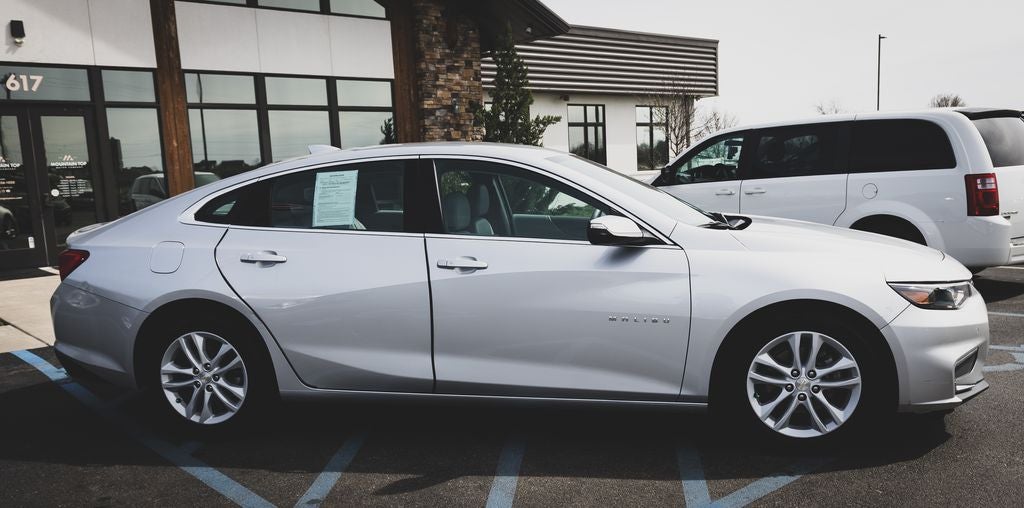 2017 Chevrolet Malibu Hybrid