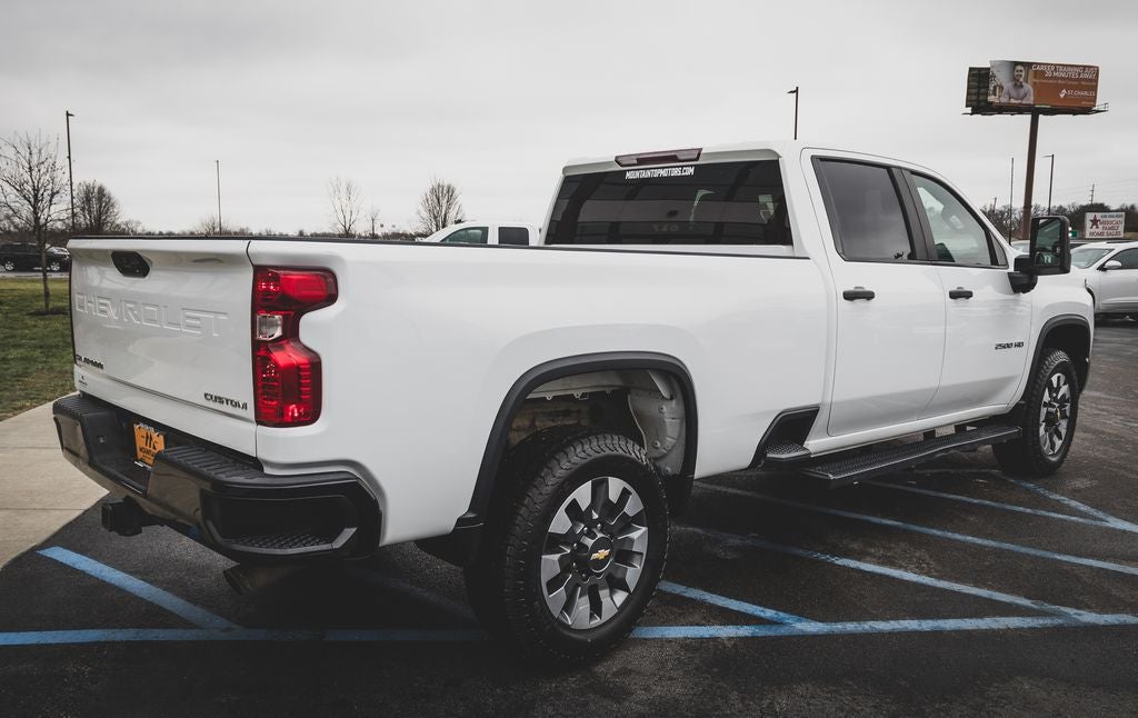 2023 Chevrolet Silverado 2500HD Custom