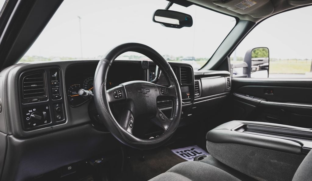 2004 Chevrolet Silverado 3500 Base