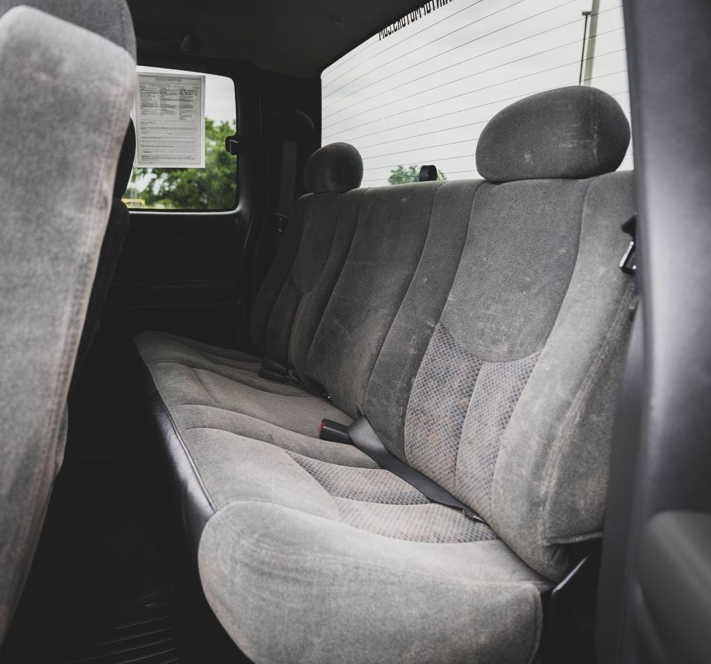 2004 Chevrolet Silverado 3500 Base