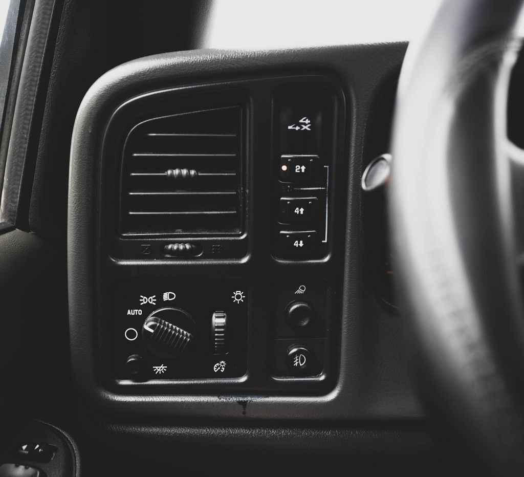 2004 Chevrolet Silverado 3500 Base