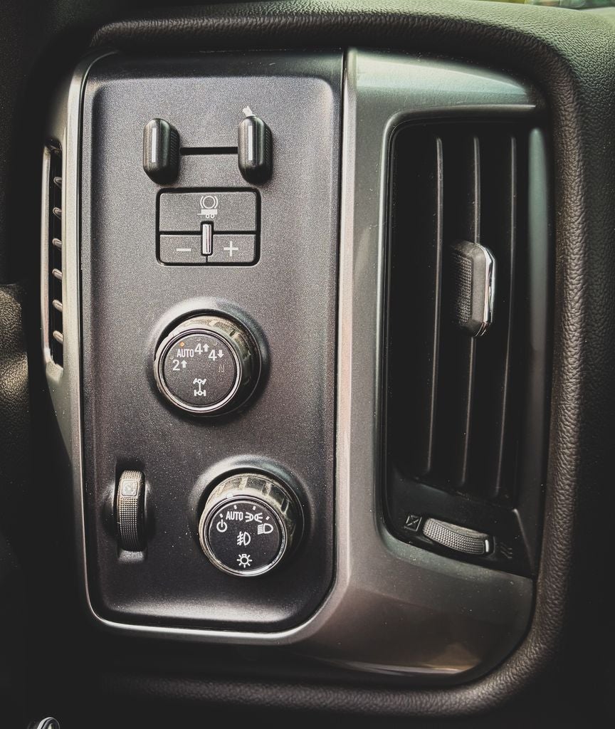 2018 Chevrolet Silverado 1500 LT LT1