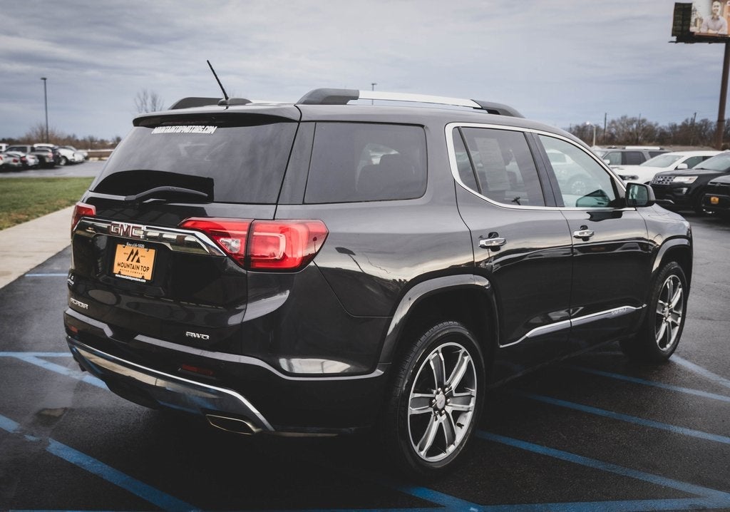 2017 GMC Acadia Denali