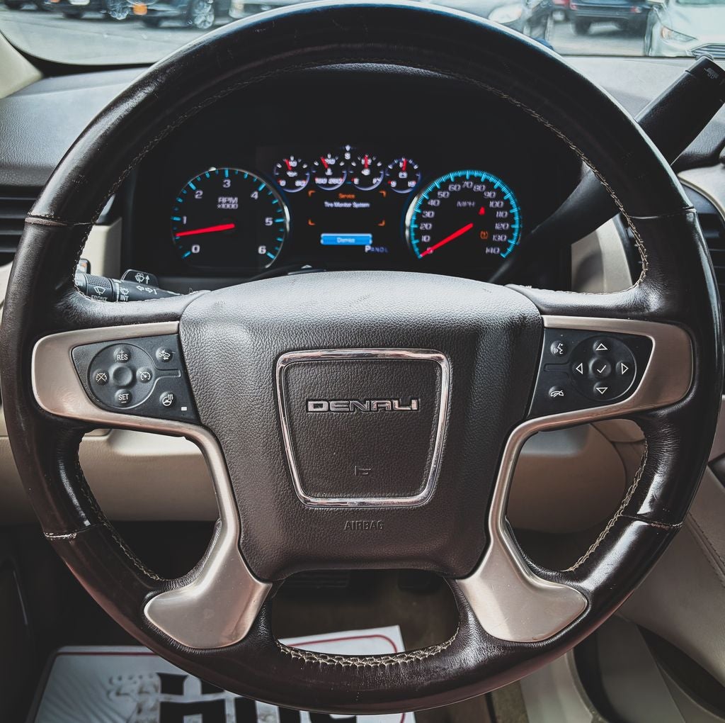2017 GMC Yukon XL Denali