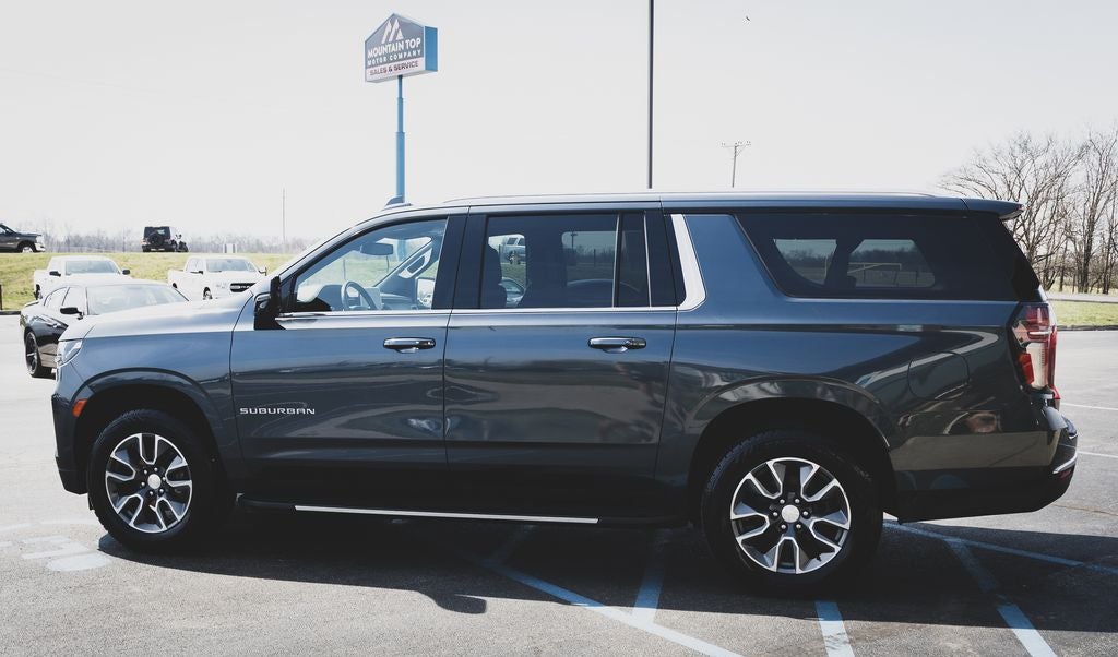 2021 Chevrolet Suburban LT