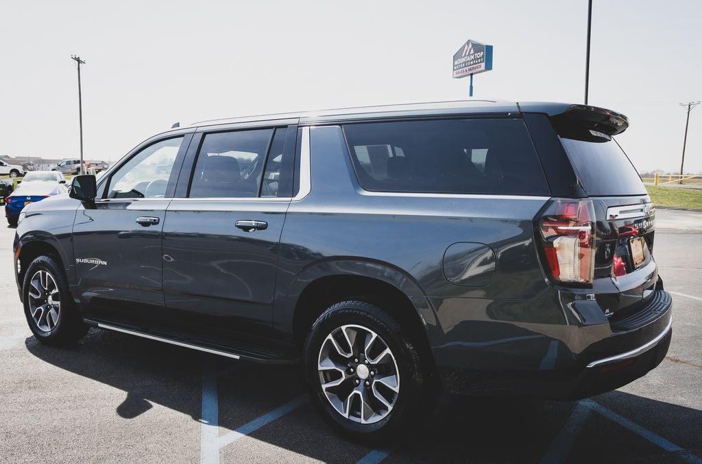2021 Chevrolet Suburban LT
