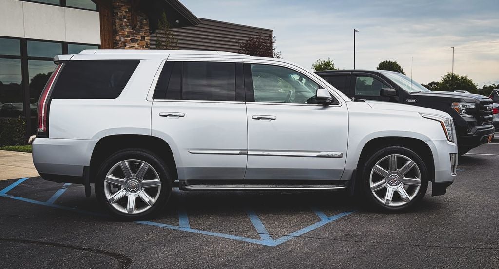 2015 Cadillac Escalade Luxury