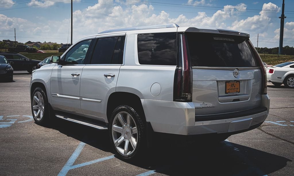 2015 Cadillac Escalade Luxury
