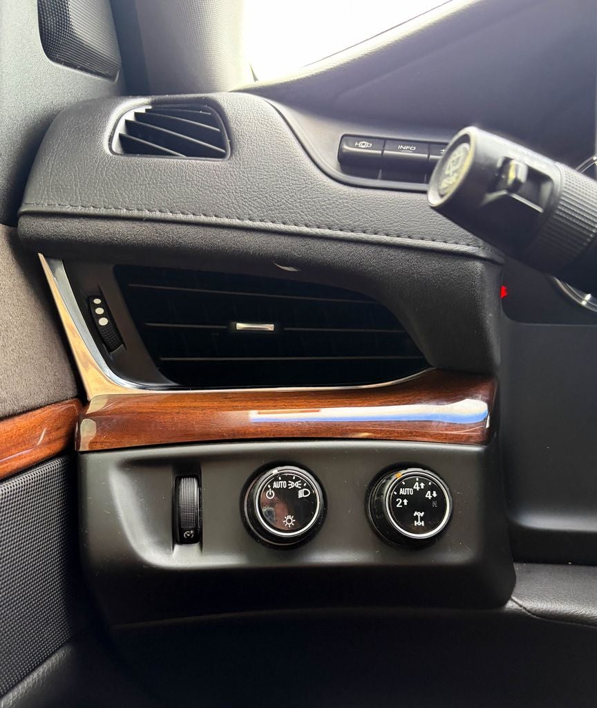 2016 Cadillac Escalade Luxury