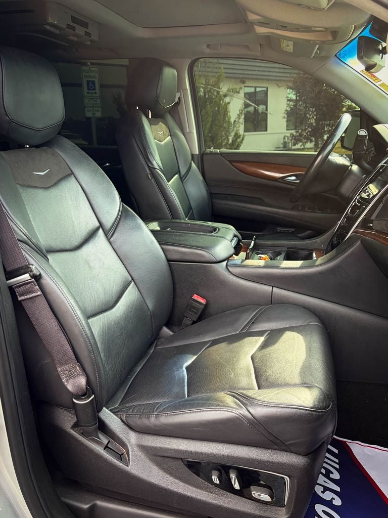 2016 Cadillac Escalade Luxury