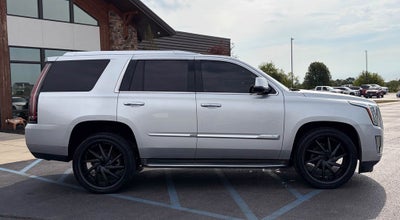 2016 Cadillac Escalade Luxury