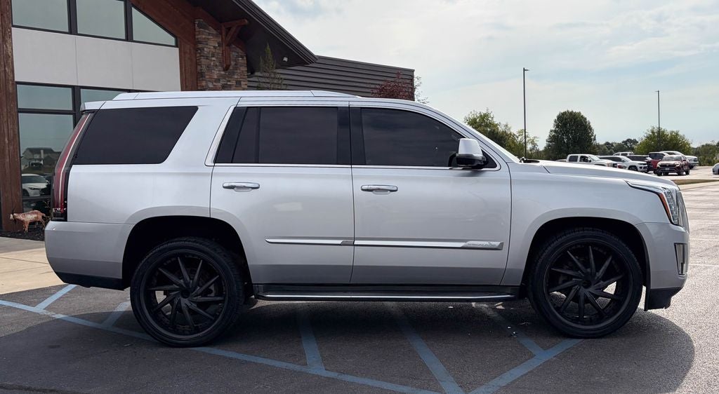 2016 Cadillac Escalade Luxury