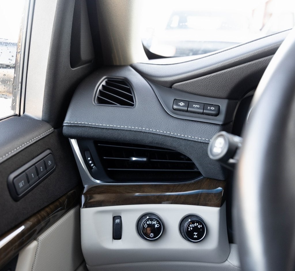 2018 Cadillac Escalade Luxury