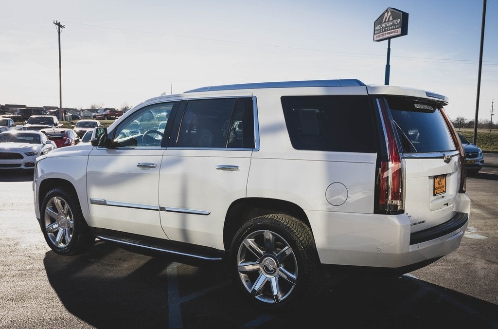 2018 Cadillac Escalade Luxury