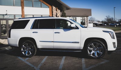 2018 Cadillac Escalade Luxury