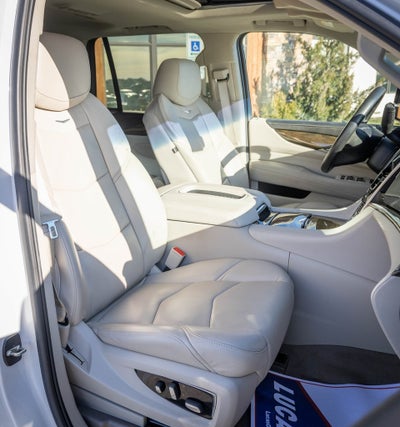 2018 Cadillac Escalade Luxury