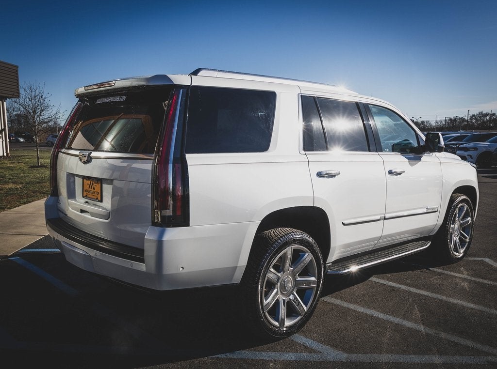 2018 Cadillac Escalade Luxury