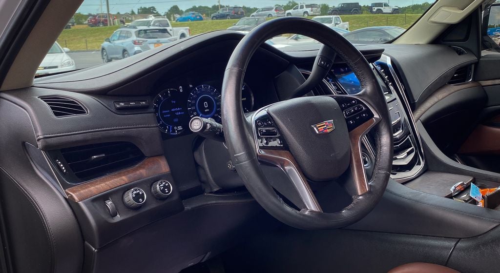 2016 Cadillac Escalade Luxury