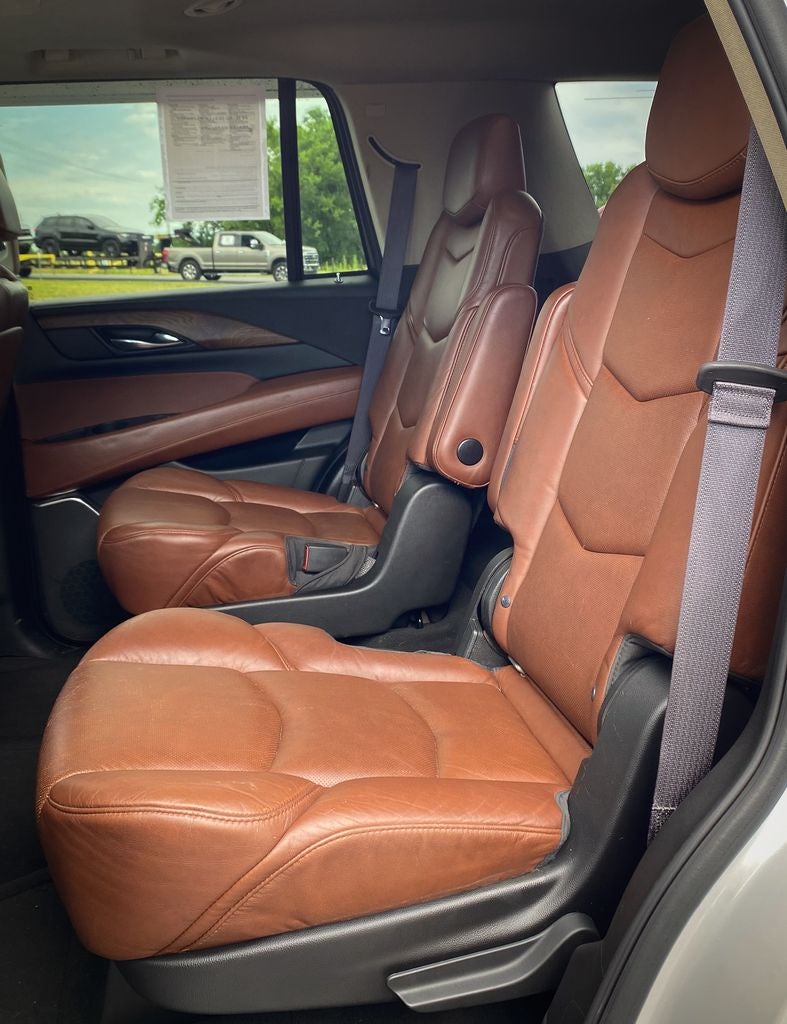 2016 Cadillac Escalade Luxury
