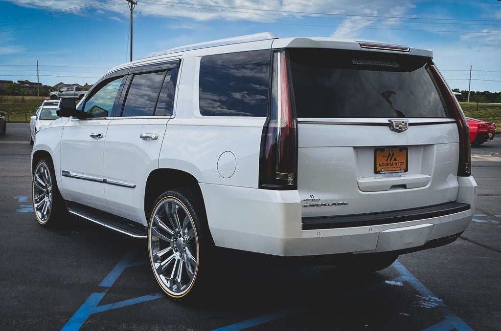 2016 Cadillac Escalade Luxury