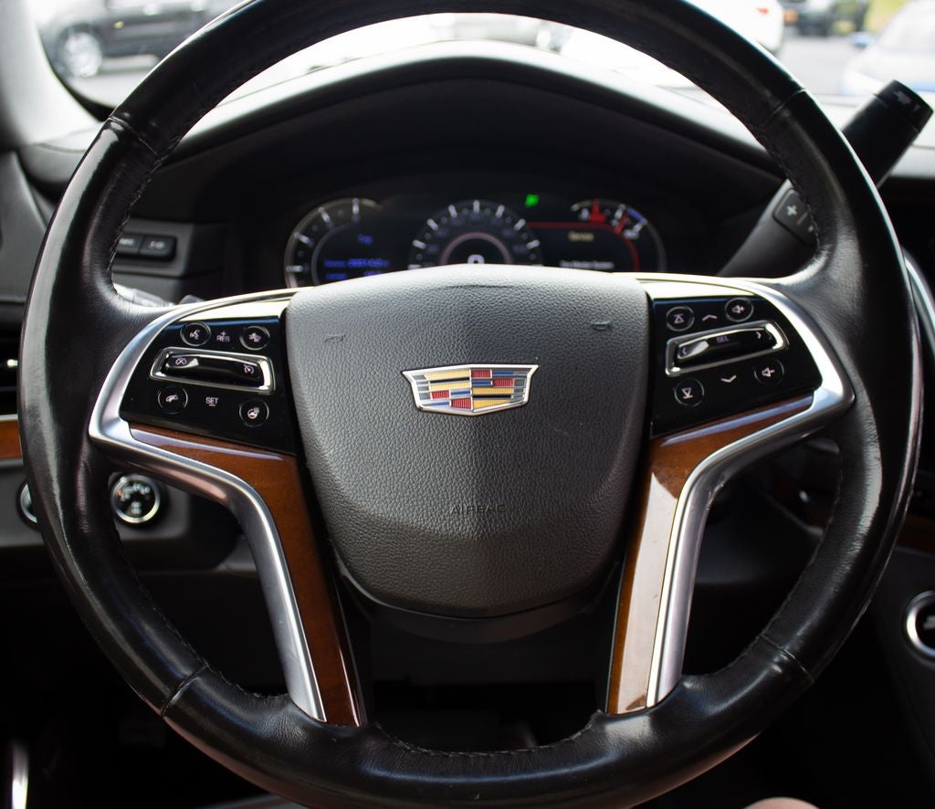2018 Cadillac Escalade Luxury