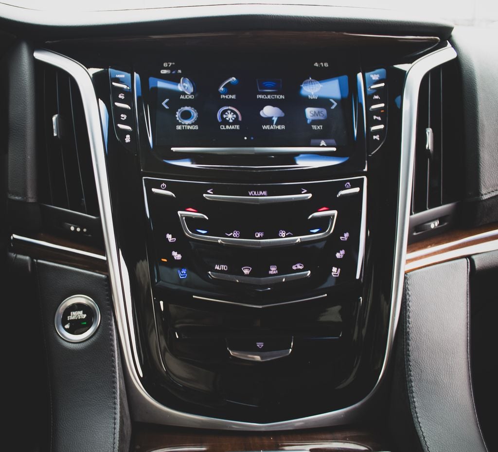 2018 Cadillac Escalade Luxury