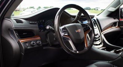 2018 Cadillac Escalade Luxury