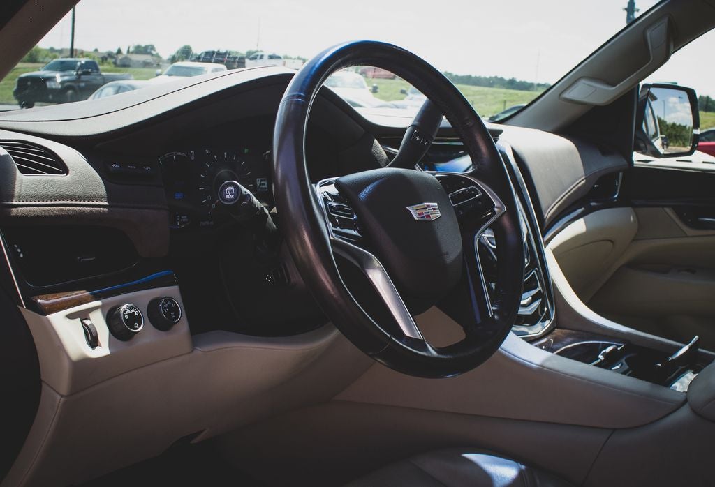 2016 Cadillac Escalade Luxury