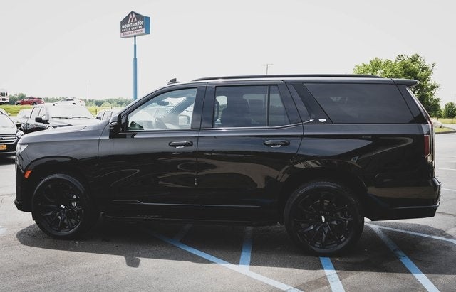 2022 Cadillac Escalade Sport