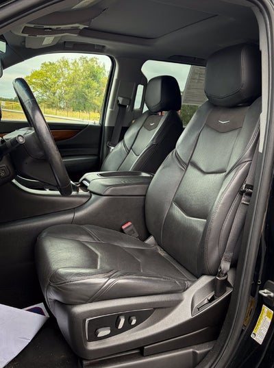 2018 Cadillac Escalade ESV Luxury