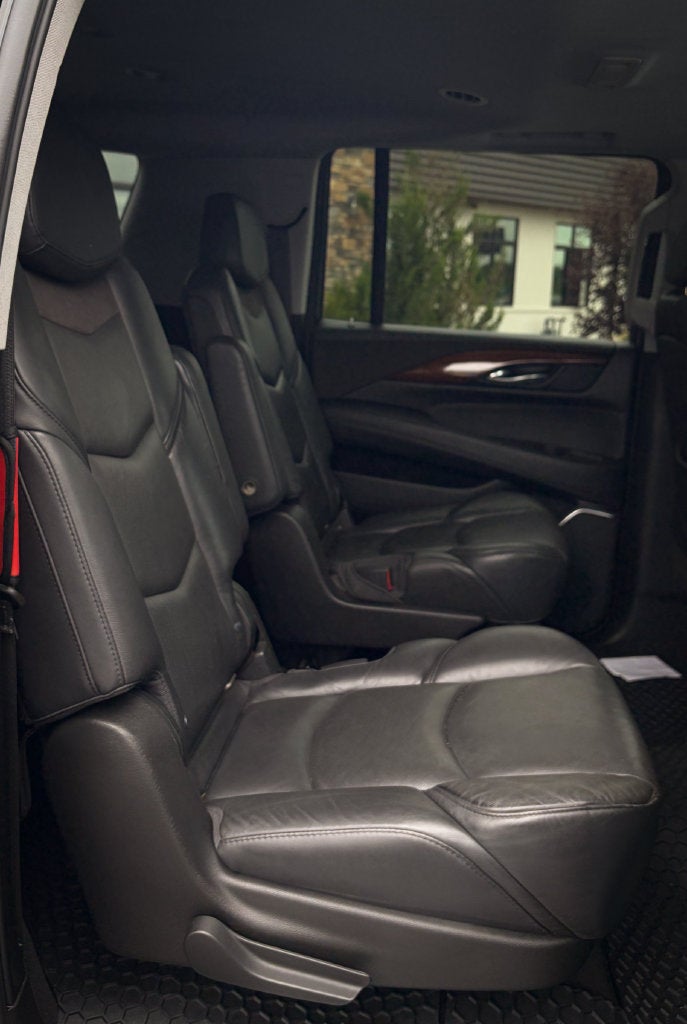 2018 Cadillac Escalade ESV Luxury