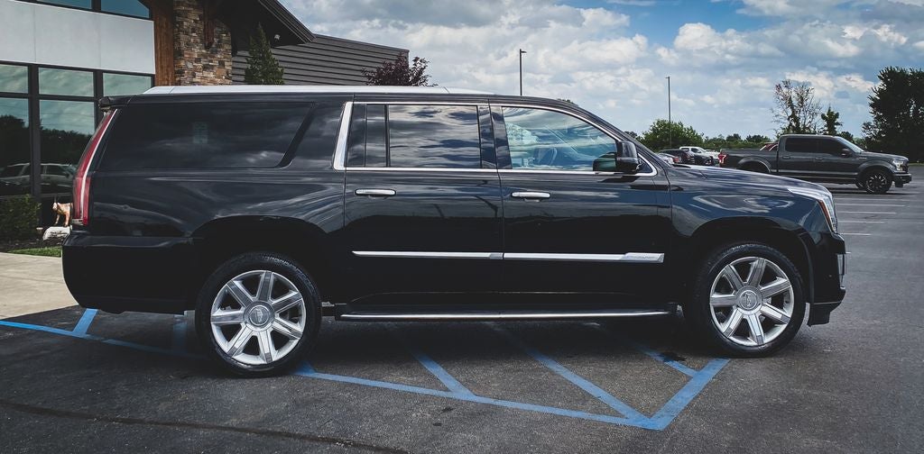 2018 Cadillac Escalade ESV Luxury