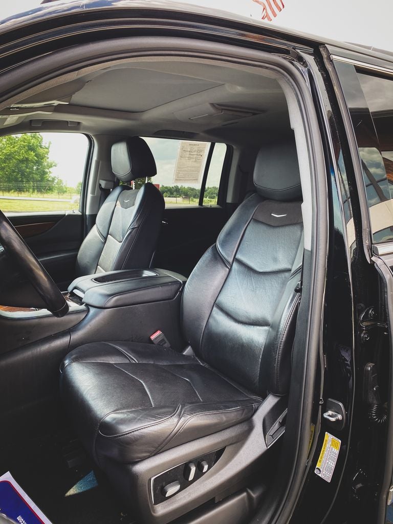 2018 Cadillac Escalade ESV Luxury