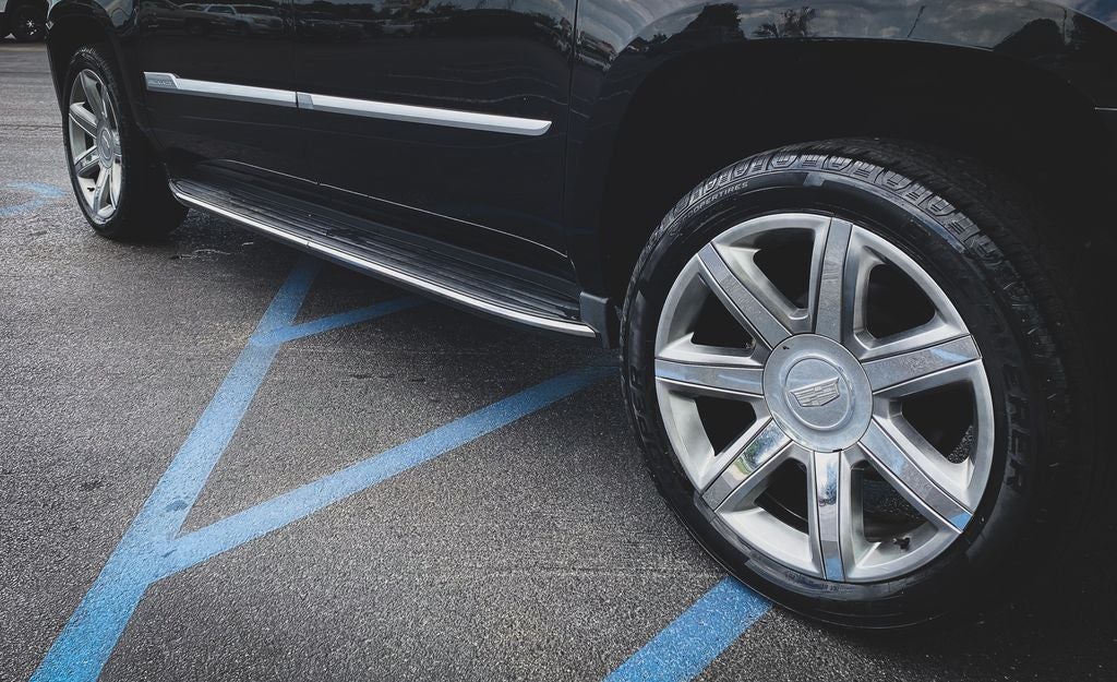 2018 Cadillac Escalade ESV Luxury