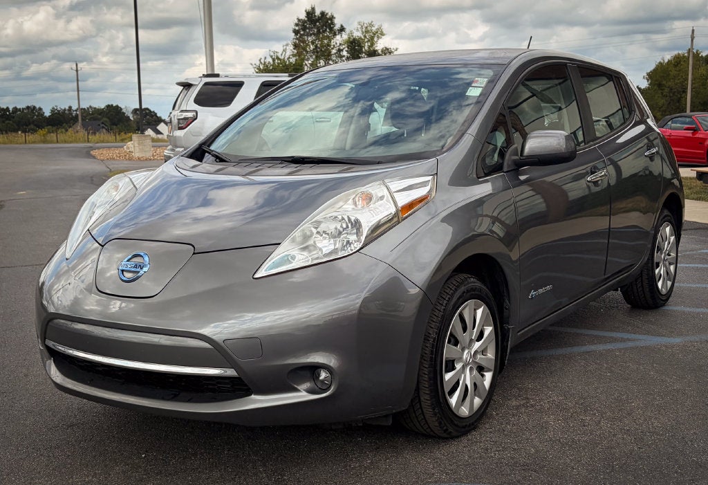 2016 Nissan Leaf S