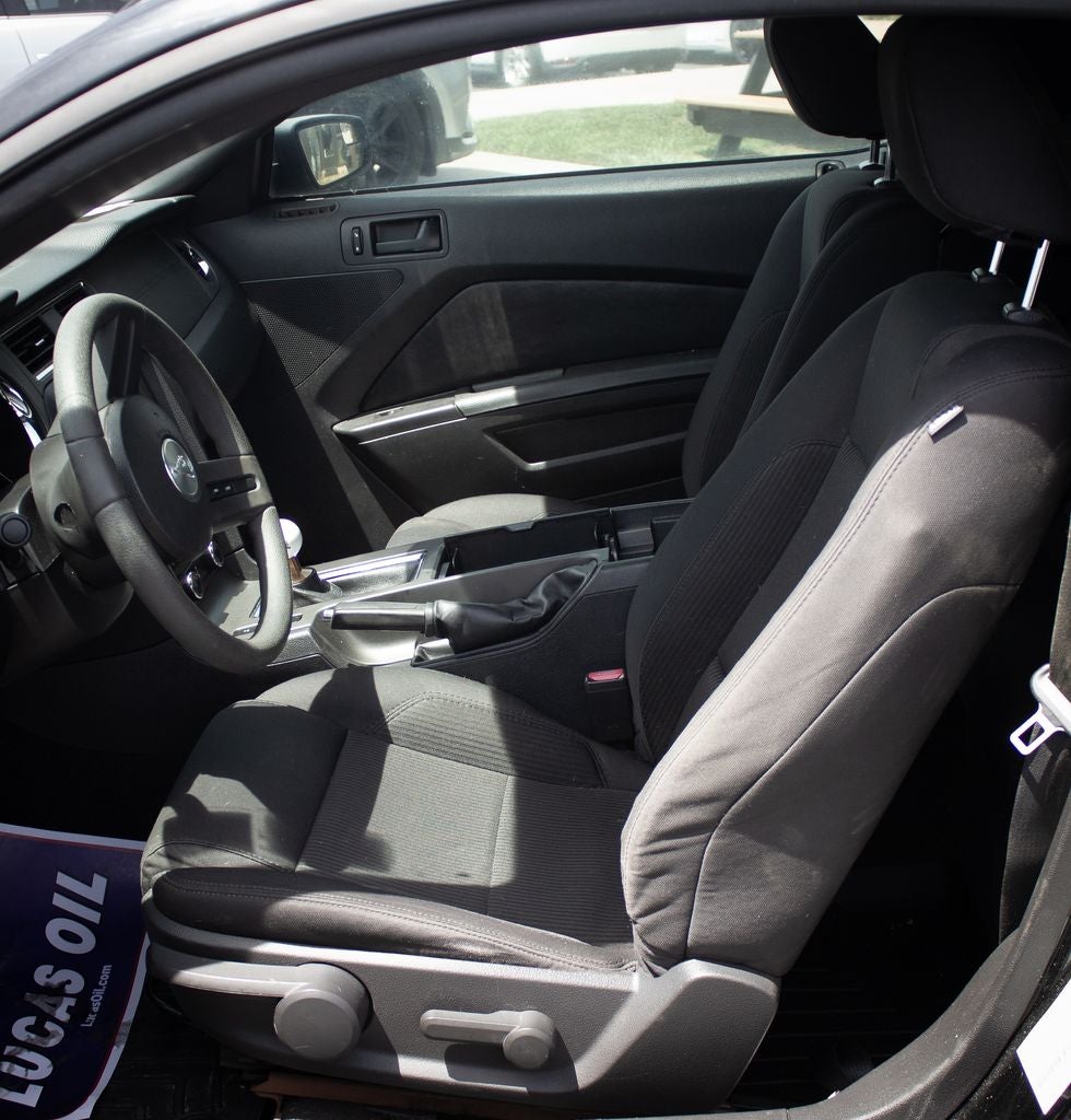 2012 Ford Mustang V6