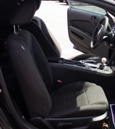 2012 Ford Mustang V6