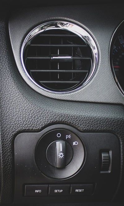 2012 Ford Mustang V6