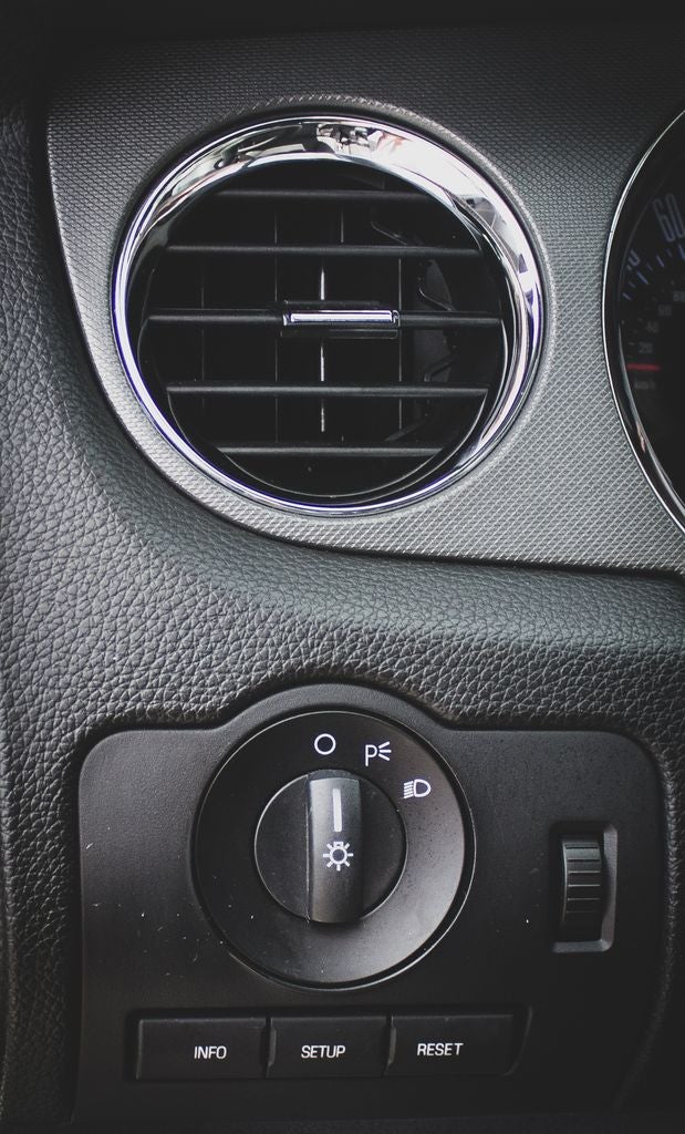 2012 Ford Mustang V6