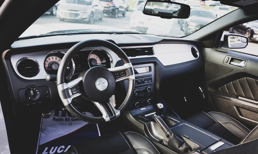 2011 Ford Mustang V6 Premium