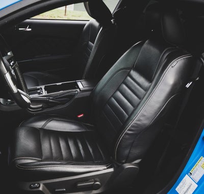 2010 Ford Mustang V6