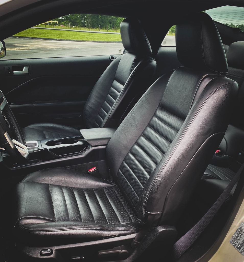 2007 Ford Mustang GT Deluxe